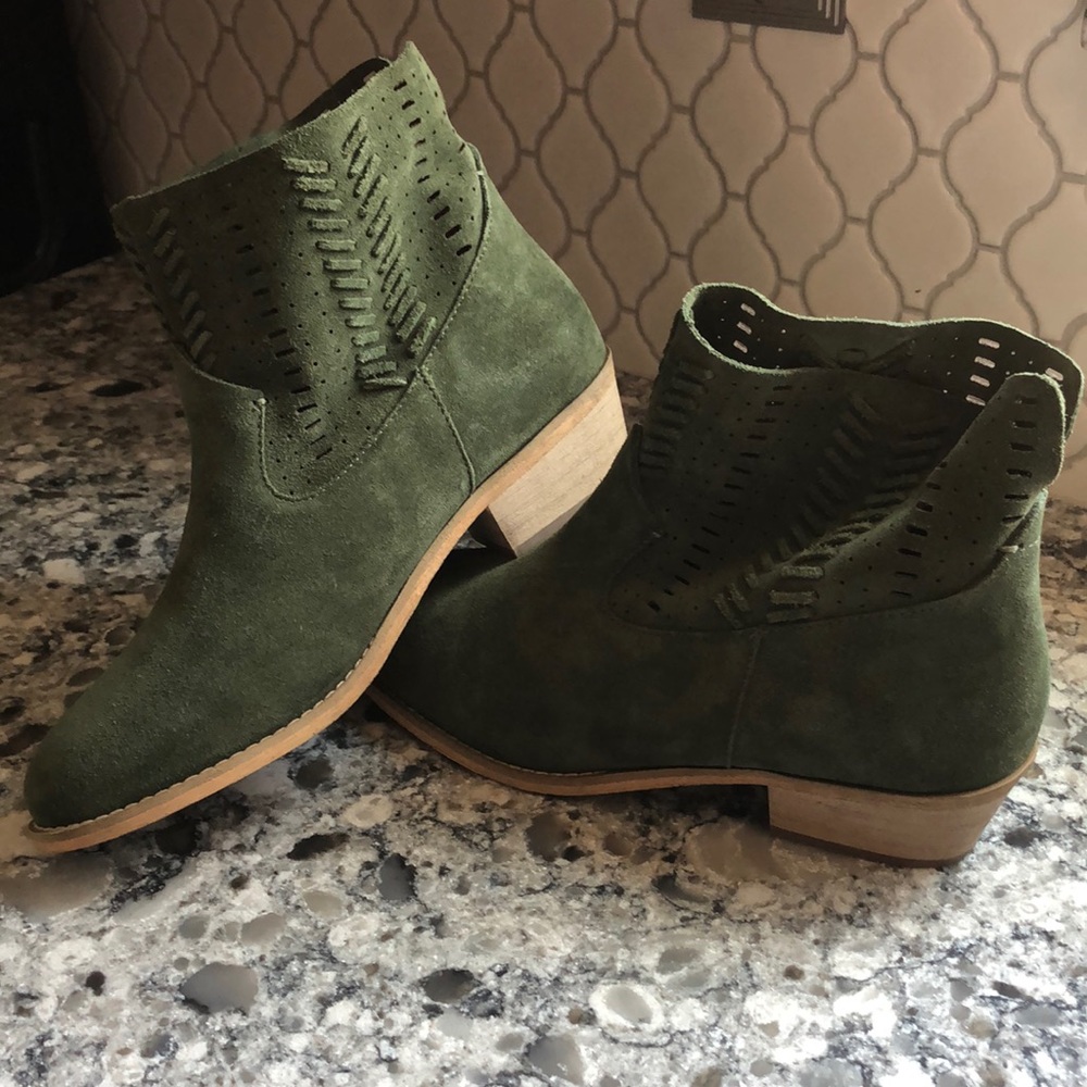 Coldwater creek walk with me booties